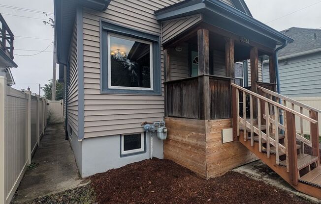 3 beds, 1 bath, $2,400