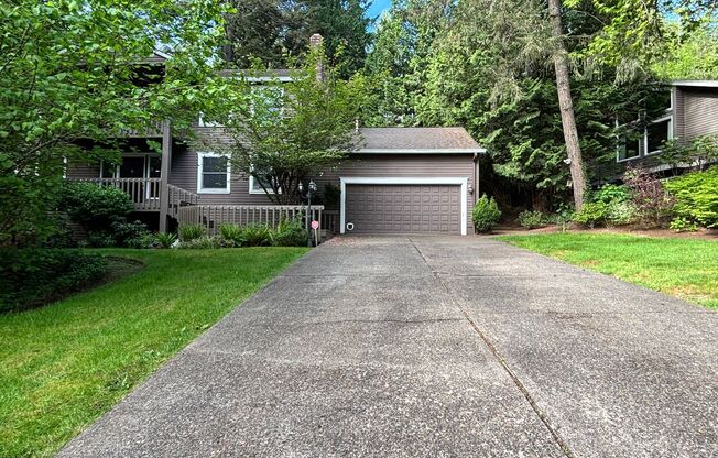 Beautiful Updated Lake Oswego Home in Mt. Park Neighborhood!