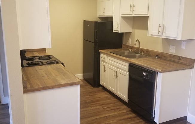 2 beds, 2 baths, 934 sqft, $1,675, Unit 167