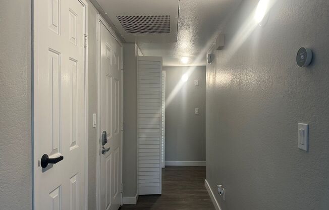 2 beds, 2 baths, 986 sqft, $2,795, Unit 339