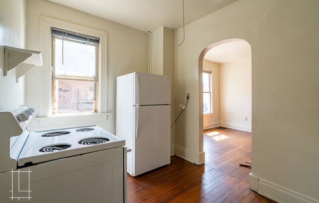 1 bed, 1 bath, $850, Unit 2188 N. High St Apt. 30