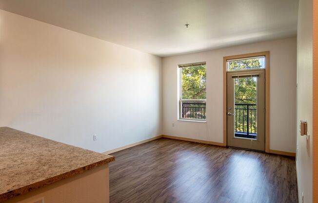1 bed, 1 bath, 588 sqft, $1,380, Unit 424