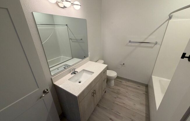 2 beds, 1 bath, 988 sqft, $1,545, Unit 101B