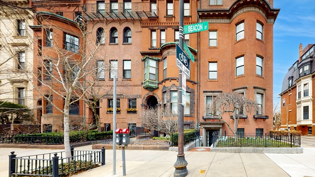 404 BEACON ST