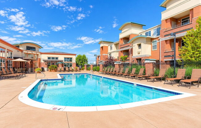 2 beds, 2 baths, 1,052 sqft, $1,965, Unit 522