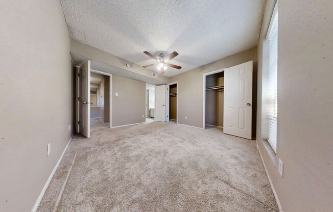 1 bed, 1 bath, 702 sqft, $849