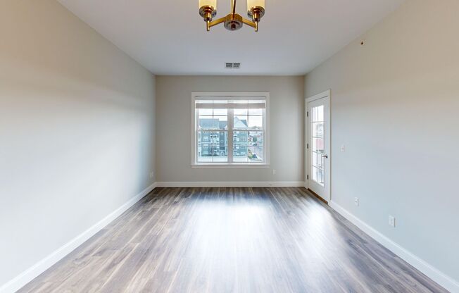 2 beds, 2 baths, 1,042 sqft, $2,795, Unit 1402