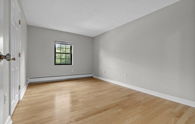 2 beds, 2 baths, 1,060 sqft, $2,600, Unit 32C