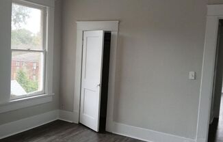 2 beds, 1 bath, $825