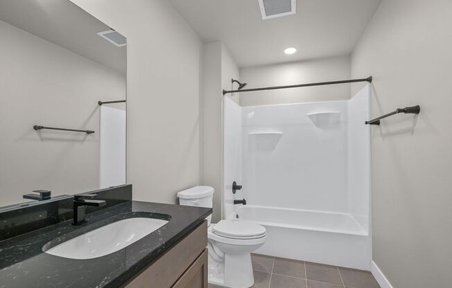 1 bed, 1 bath, 651 sqft, $1,450, Unit 201