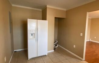 2 beds, 1 bath, $825