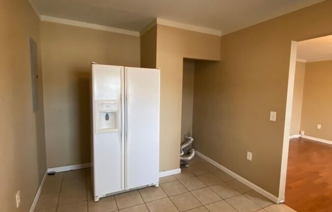 2 beds, 1 bath, $825