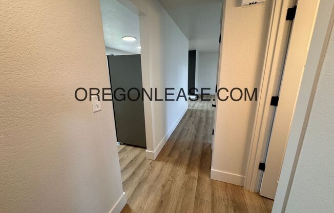 2 beds, 1 bath, 1,053 sqft, $1,795, Unit 2250 Edison