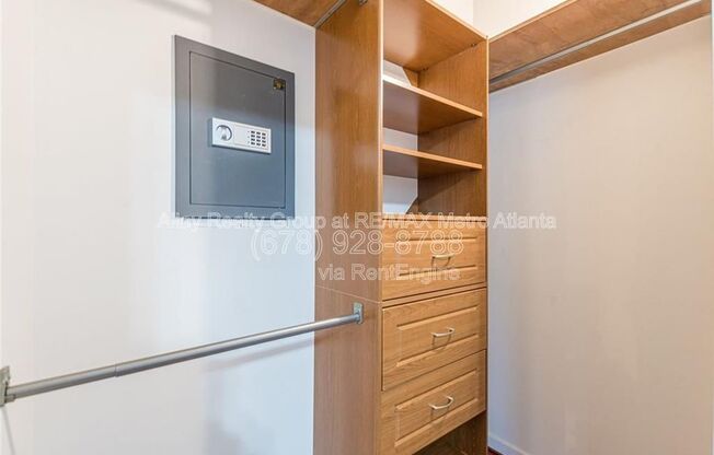 2 beds, 2 baths, 1,194 sqft, $2,700, Unit Unit 411