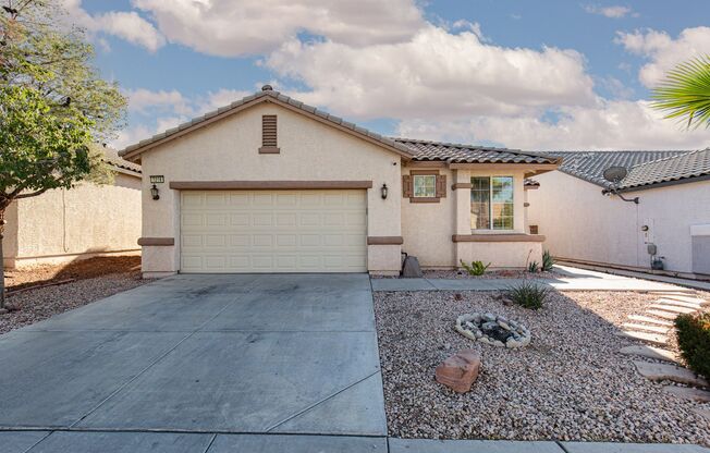 Gorgeous Single Story in Summerlin with a Pool