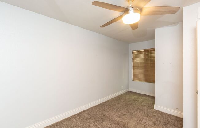 2 beds, 1 bath, $2,000