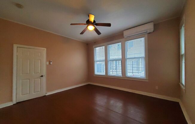 1 bed, 1 bath, 636 sqft, $950, Unit 2 (L)