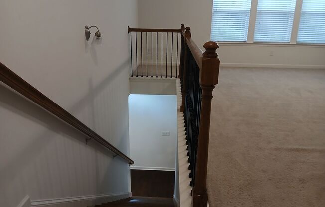 3 beds, 2.5 baths, $2,195