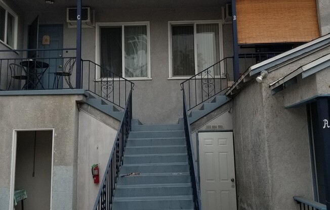 1056 Linden Ave