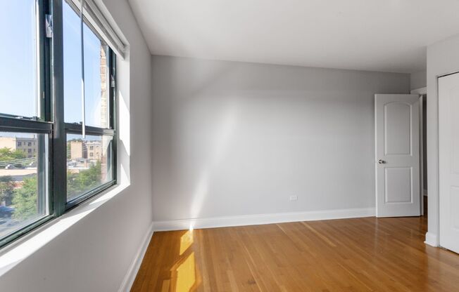 2 beds, 2 baths, 664 sqft, $2,300, Unit 401