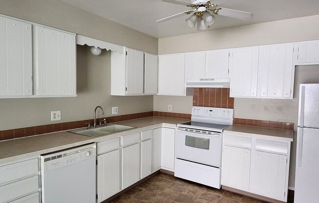 2 Bedroom | 1 Bathroom Available for Rent!