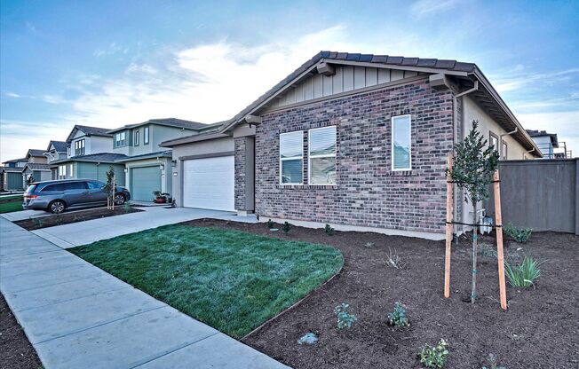 FULLY FURNISHED - BRAND NEW 4 BED, 2.5 BATHS, 2 CAR GARAGE, 1 STORY IN NORTH LAKE COMMUNITY, NORTH NATOMAS