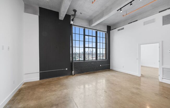2 beds, 2 baths, 978 sqft, $2,300, Unit Unit 703