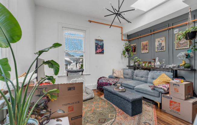 215 BROADWAY