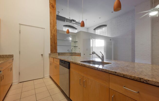 2 beds, 2 baths, 1,060 sqft, $1,250, Unit 209