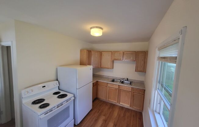 2 beds, 1 bath, $1,150