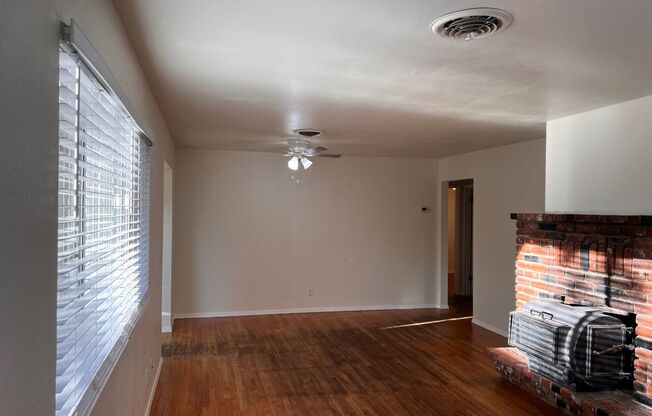 3 beds, 2 baths, $1,750