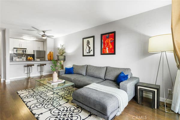 1 bed, 1 bath, 740 sqft, $3,000, Unit 326
