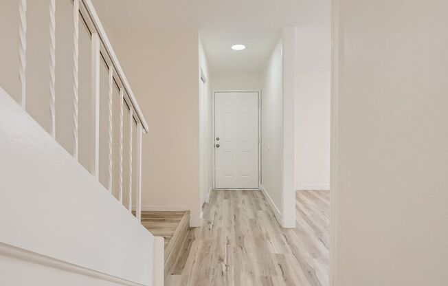 Beautiful Las Vegas Country Club townhome