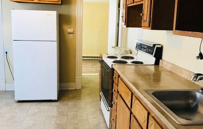 1 bed, 1 bath, $995