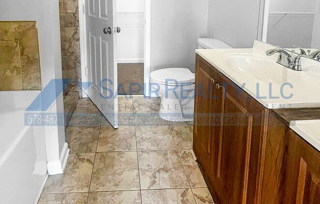 3 beds, 2.5 baths, $2,100, Unit # #C