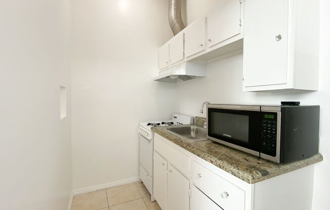 Studio, 1 bath, $1,995, Unit #8