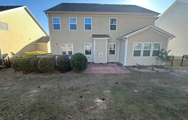 4 beds, 3.5 baths, $2,175