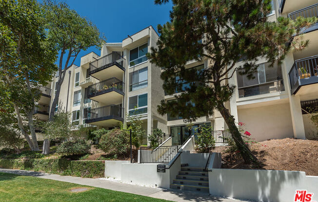 1340 S BEVERLY GLN BLVD