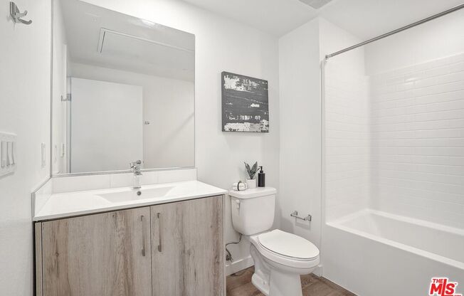 218 N ALVARADO ST