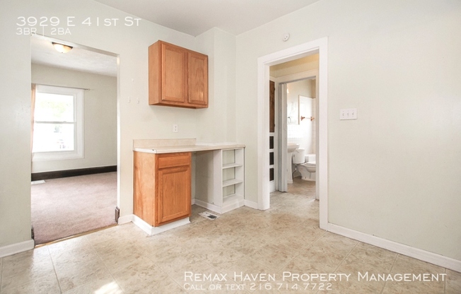 3929 E 41 ST