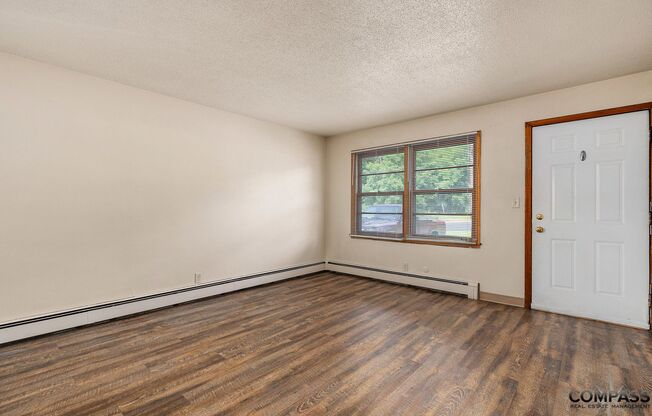 Studio, 1 bath, 375 sqft, $745, Unit 12