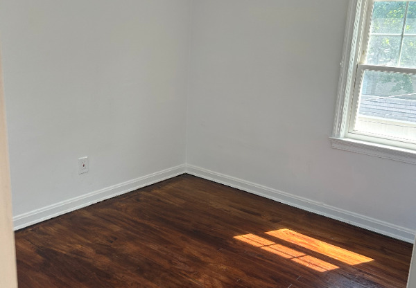 3381 COLWYN RD