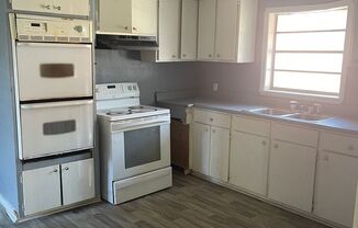 3 beds, 2 baths, $765