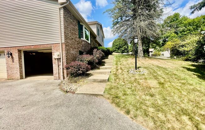 3 Bed 3 Bath- Wexford PA