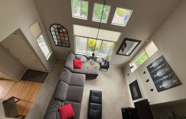 Darling Bellevue Home!
