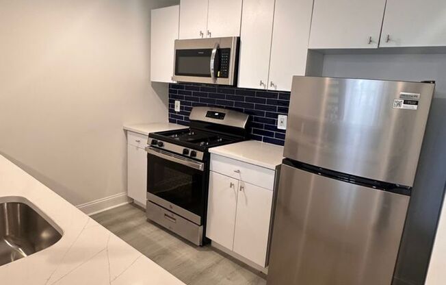 3 beds, 2 baths, 1,292 sqft, $2,045, Unit Unit 302 (Loft)