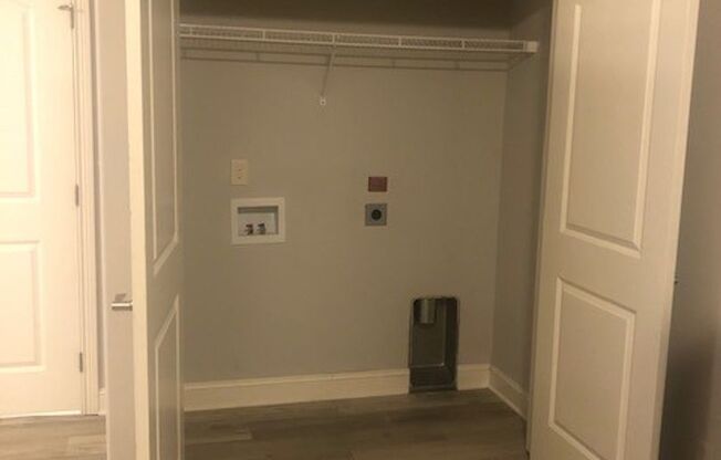 1 bed, 1 bath, 848 sqft, $775, Unit 05