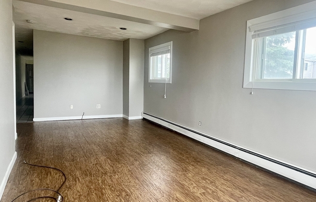 24 BILLOW AVE