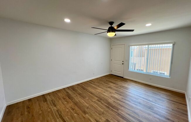 3860 Cherokee Ave #1-9* - 3022L