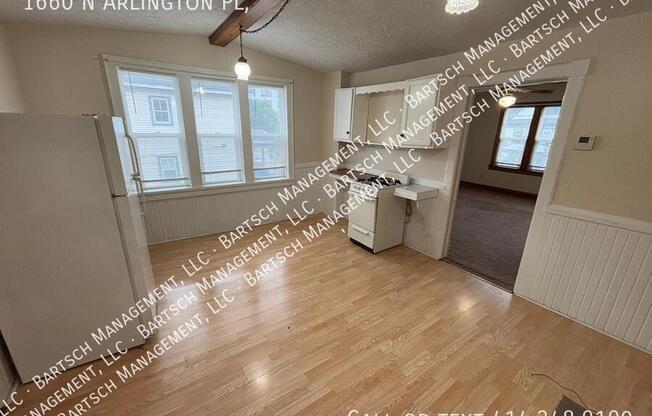 1660 N ARLINGTON PL